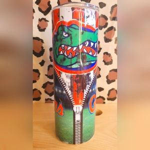 Gator tumbler 20 oz skinny